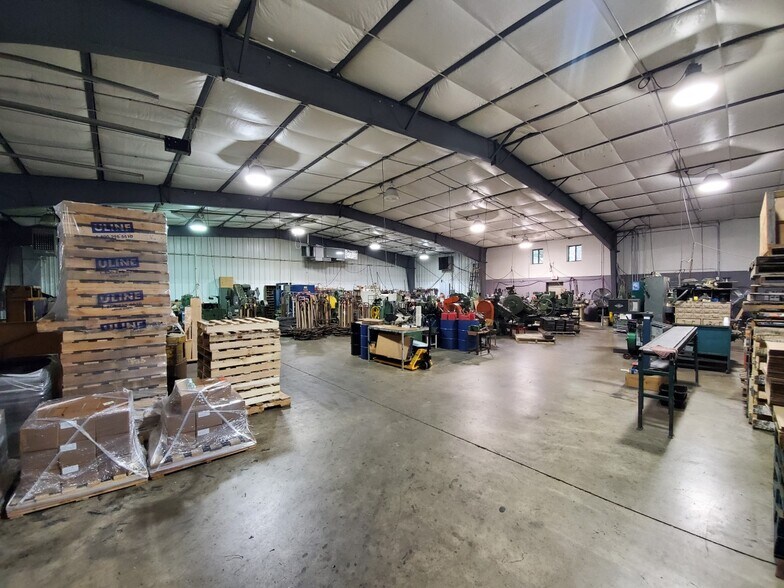 More Photos Of 520 Mill St, Montello Distribution For Sale