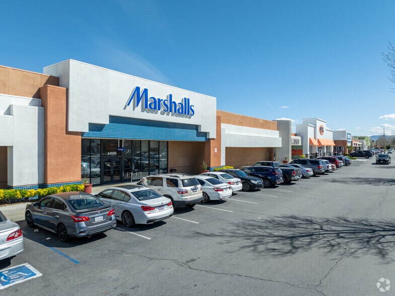 More Photos Of 44410-44600 Valley Central Way, Lancaster General Retail For Lease
