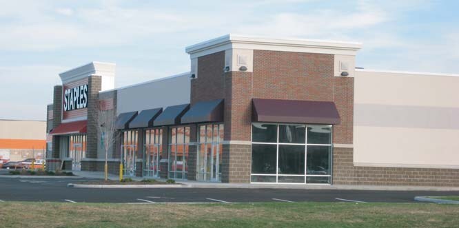 More Photos Of 589-595 Ring Rd, Harrison Storefront For Lease