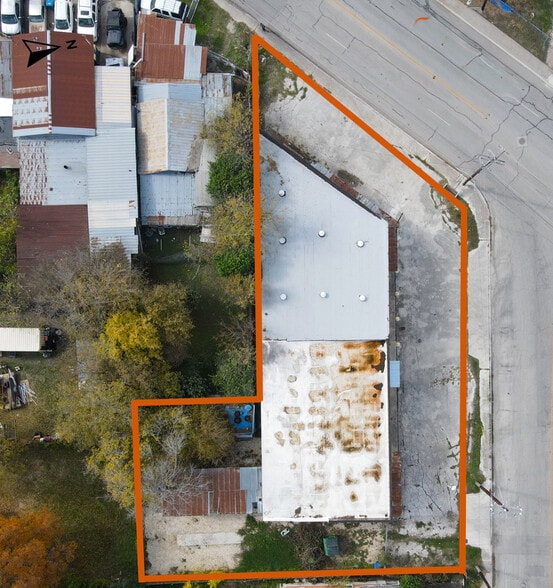 More Photos Of 202 Somerset Rd, San Antonio Warehouse For Sale