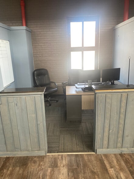 More Photos Of 5105-5151 Loraine St, Detroit Warehouse For Sale