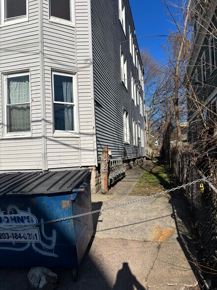 More Photos Of 373 Blatchley Ave, New Haven Apartments For Sale