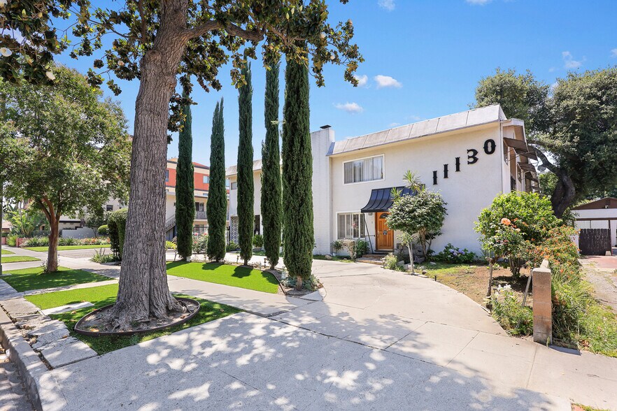 More Photos Of 11130 Huston St, North Hollywood Apartments For Sale