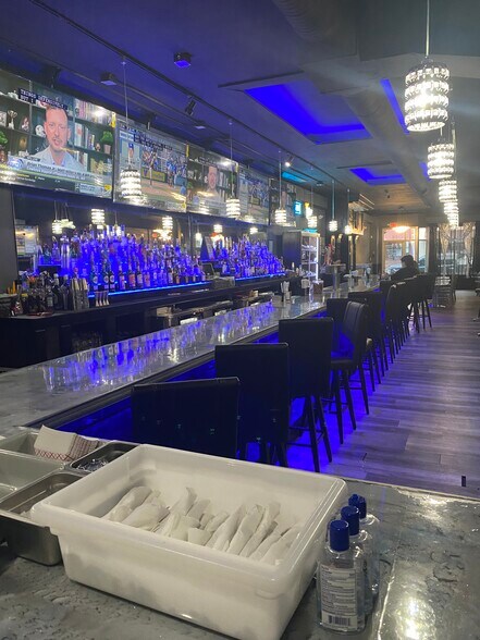 More Photos Of 331-333 Cleveland Ave NW, Canton Restaurant For Sale