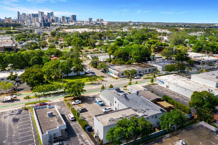 More Photos Of 603 NE 13th St, Fort Lauderdale Storefront Retail Office For Lease