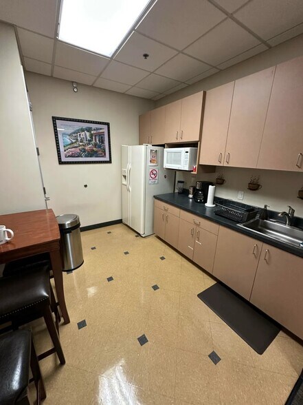 More Photos Of 3333 Concours St, Ontario Medical For Sale