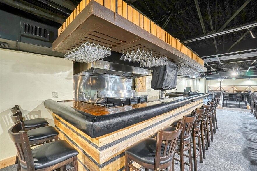 More Photos Of 23894 S Frontage Rd, Weatherford Bar For Sale