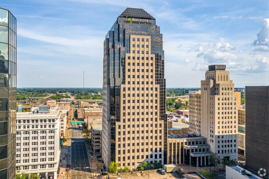 Primary Photo Of 333 Texas St, Shreveport Office For Lease