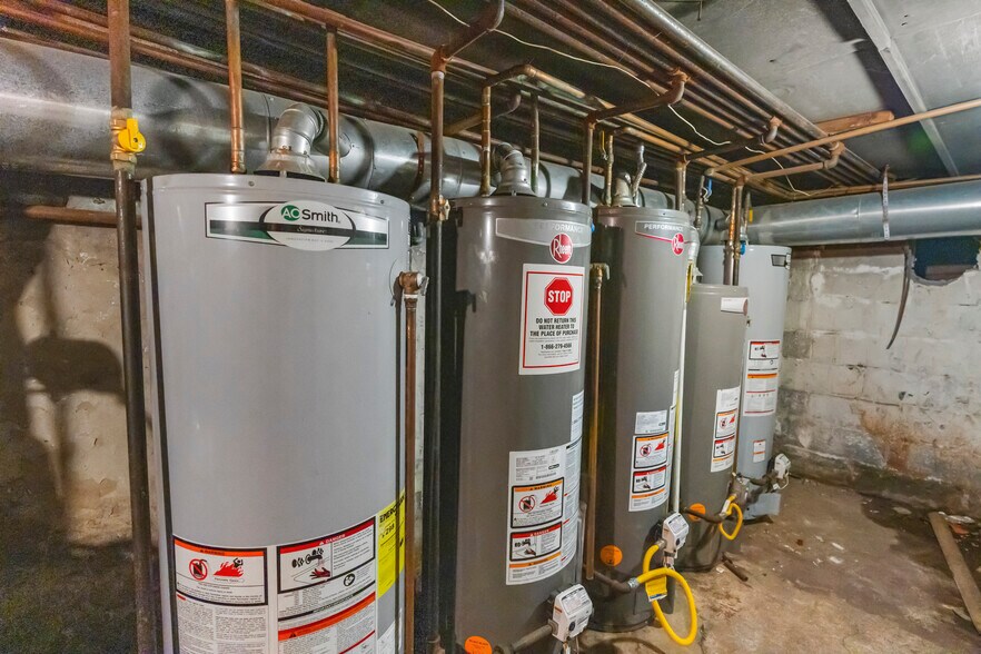 More Photos Of 1711 Zerega Ave, Bronx Storefront Retail Residential For Sale