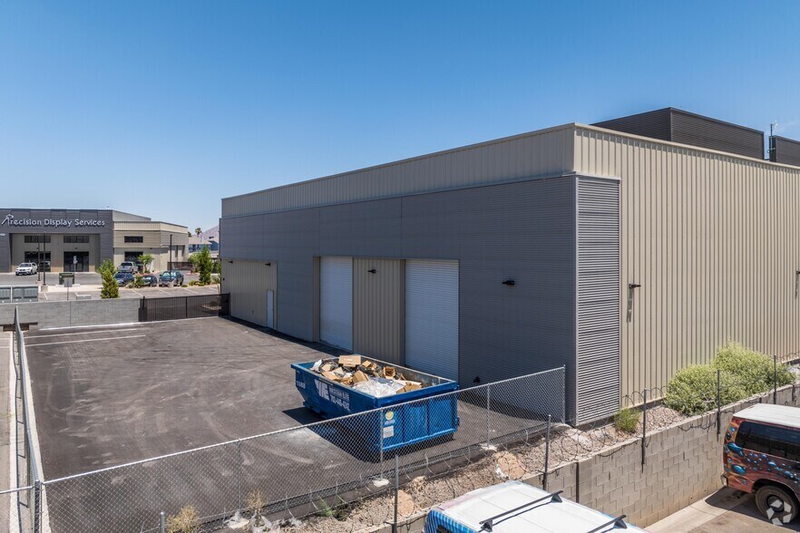 More Photos Of 5470 Stephanie St, Las Vegas Warehouse For Lease