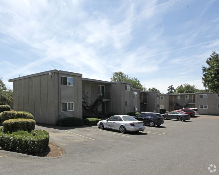 More Photos Of 13455 SE Oatfield Rd, Milwaukie Apartments For Sale