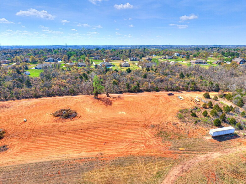 More Photos Of 6625 S Hiwassee Rd, Oklahoma City Showroom For Sale