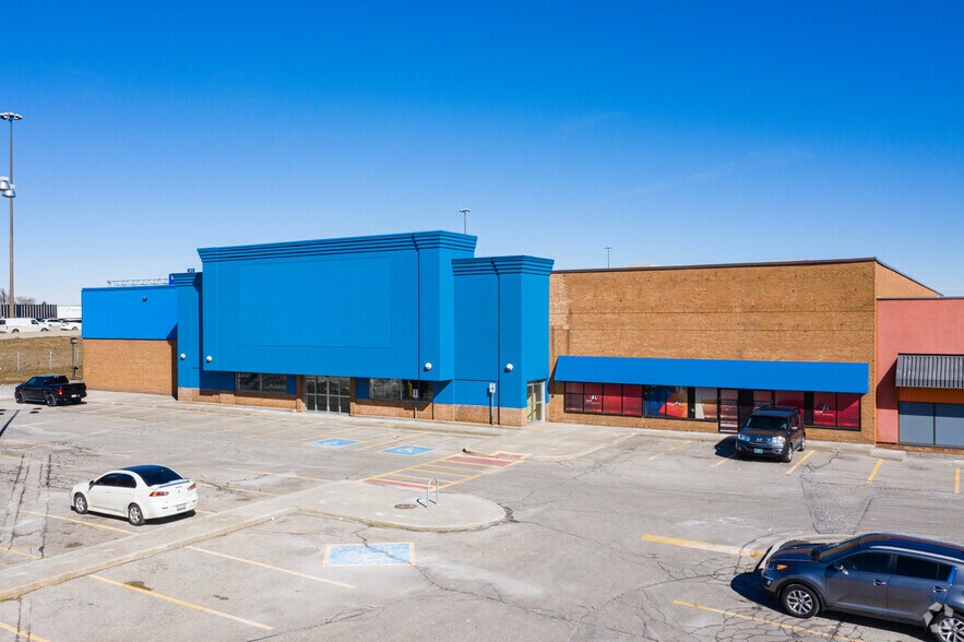 More Photos Of 2625 Weston Rd, Toronto Unknown For Lease