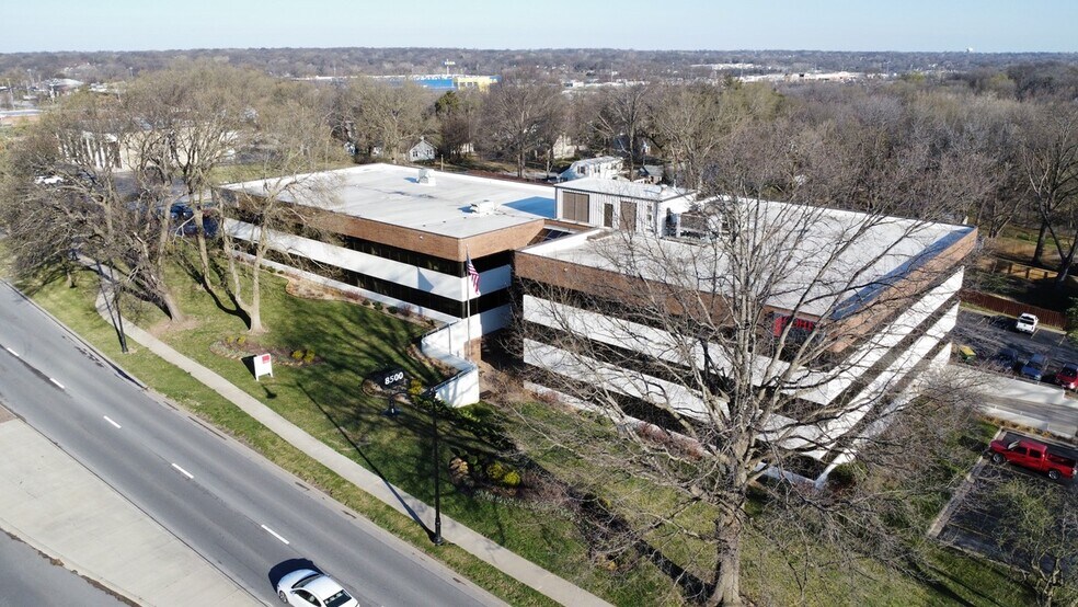 Primary Photo Of 8500 Shawnee Mission Pky, Merriam Office For Lease