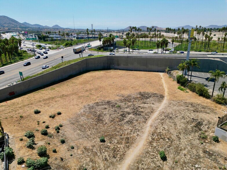 More Photos Of 560 West Orange Show Rd, San Bernardino Land For Lease