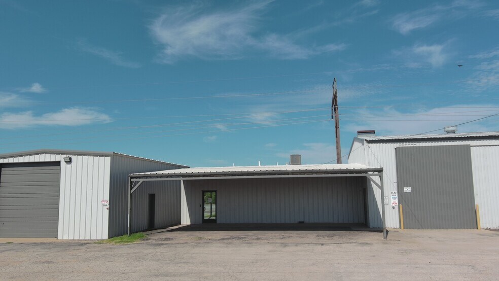 More Photos Of 3351 Westover Dr, Odessa Service For Sale
