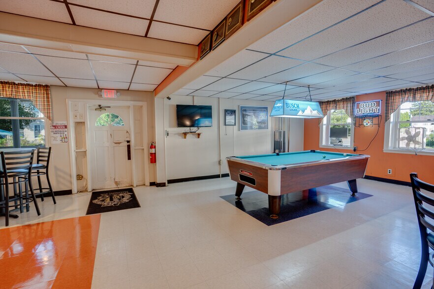 More Photos Of 236 N Main St, Milroy General Retail For Sale