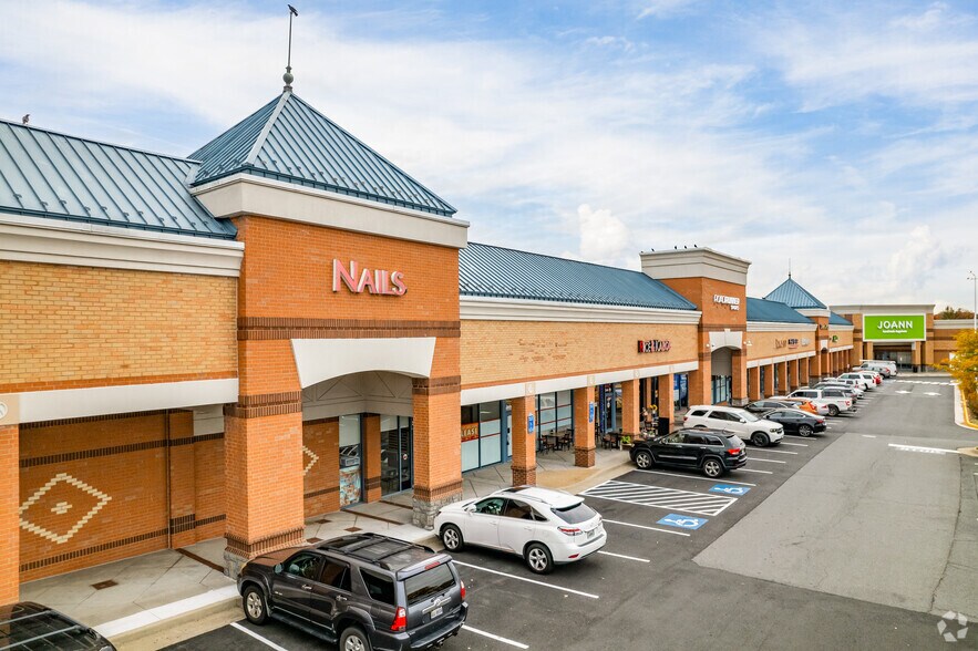 More Photos Of 47100 Community Plz, Sterling Unknown For Lease