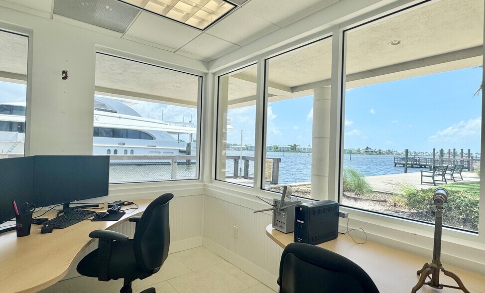 More Photos Of 1001 10th Ave S, Naples Office Residential For Sale