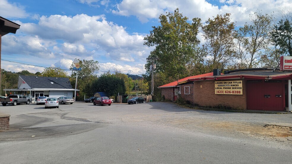 More Photos Of 1611 Main, Tazewell Restaurant For Sale