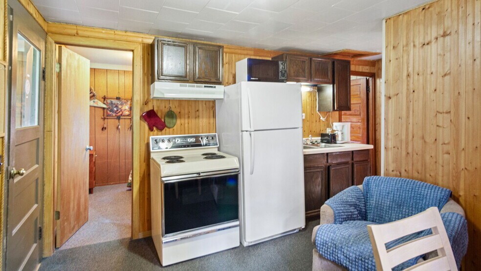 More Photos Of N1107 Roses Resort Rd, Weyerhaeuser Trailer Camper Park For Sale