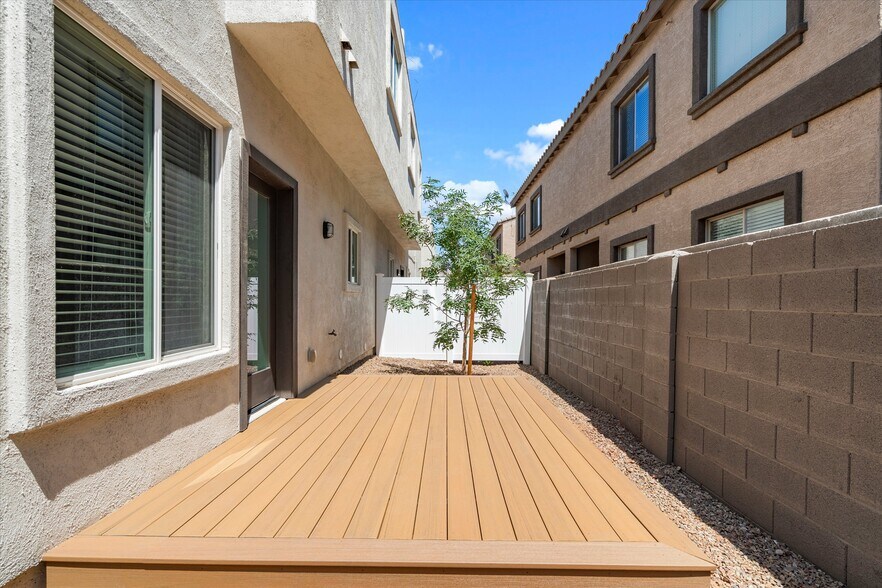More Photos Of , Phoenix Multifamily For Sale