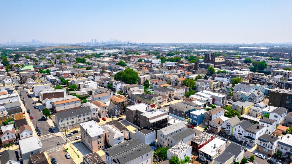 More Photos Of 302-304 N 3rd St, Harrison Apartments For Sale