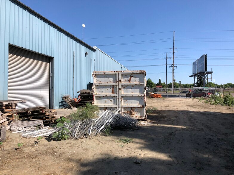More Photos Of 2600 S Yosemite Blvd, Modesto Warehouse For Lease