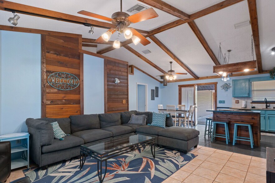 More Photos Of 8301 Congress St, Port Richey Flex For Sale