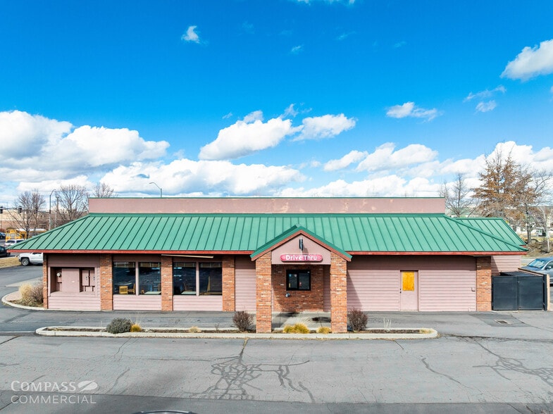 More Photos Of 62080 NE 27th St, Bend Restaurant For Sale