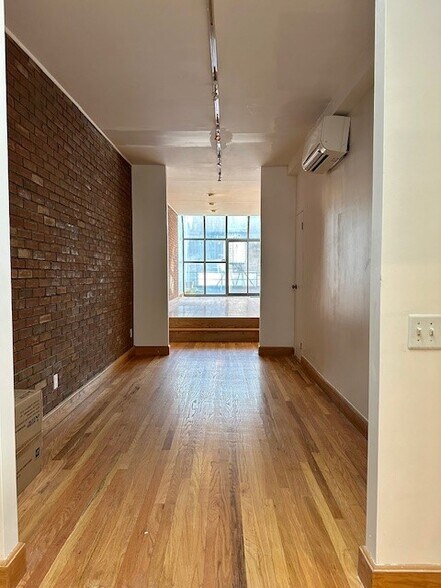 More Photos Of 254 Fifth Ave, New York Office For Lease