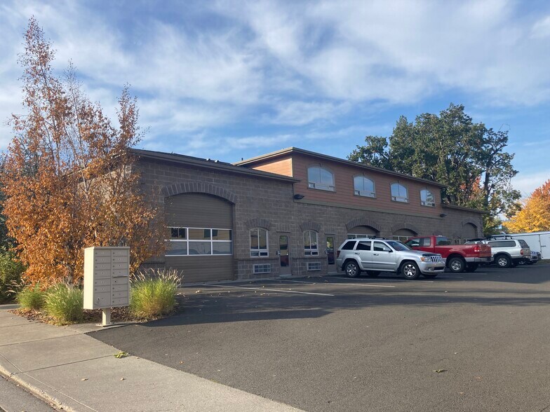 Primary Photo Of 202 Wasco Loop, Hood River Warehouse For Lease
