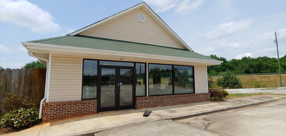 More Photos Of 386 Highway 82 S, Jefferson Restaurant For Sale