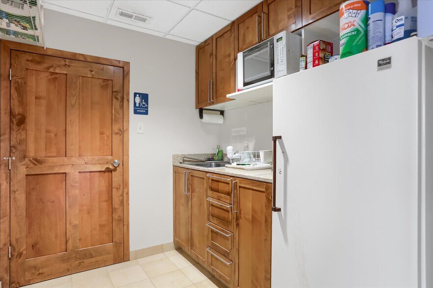 More Photos Of 7390 S Fraser St, Centennial Industrial For Sale