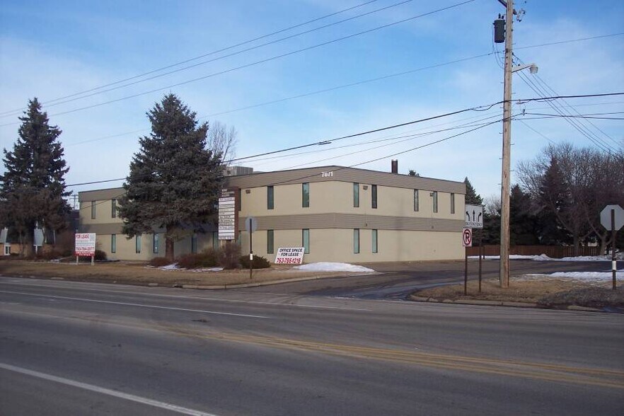 More Photos Of 7671 Central Ave NE, Fridley Office For Lease