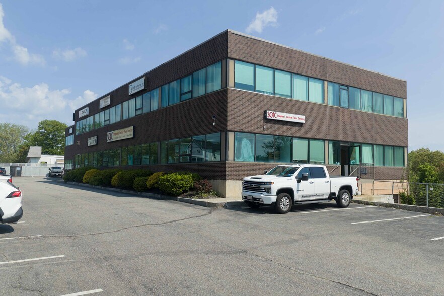 More Photos Of 630 Boston Rd, Billerica Office For Sale