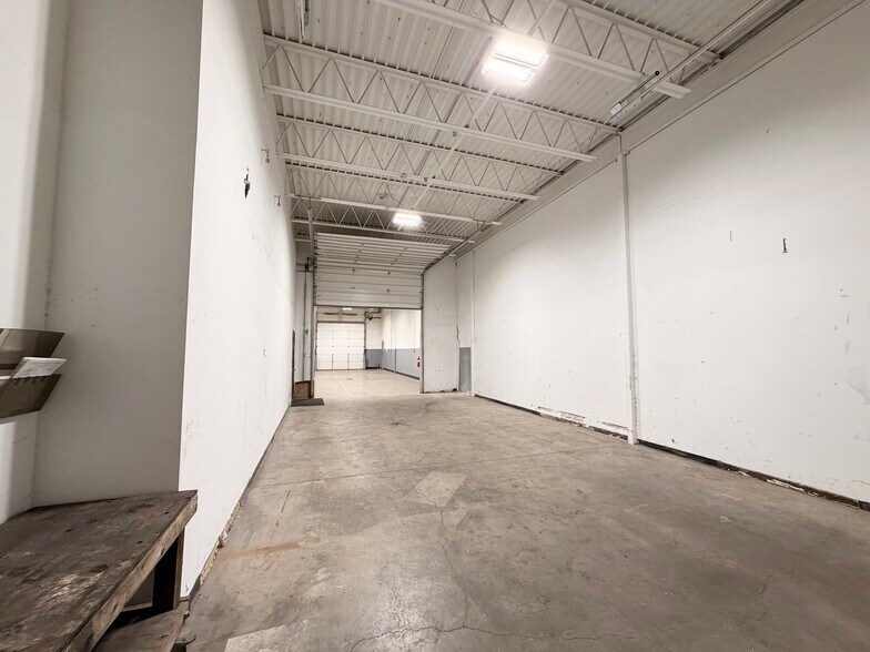 More Photos Of 2928-2930 Switzer Ave, Columbus Warehouse For Lease