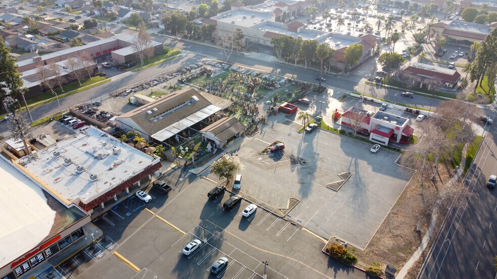 More Photos Of 9445 Foothill Blvd, Rancho Cucamonga Storefront For Lease