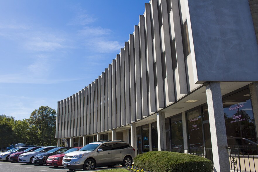 More Photos Of 7610 Pennsylvania Ave, Forestville Medical For Lease