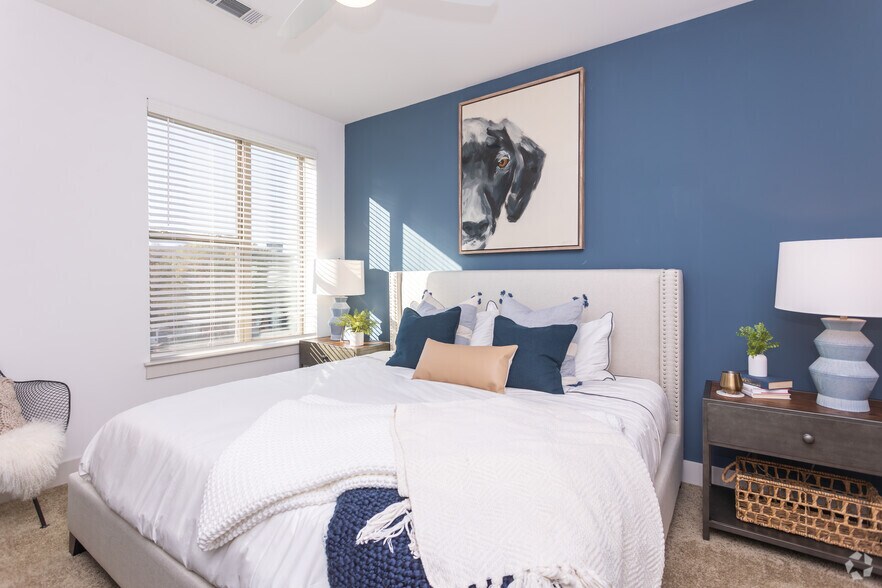 More Photos Of 145 New Bern St, Charlotte Apartments For Lease