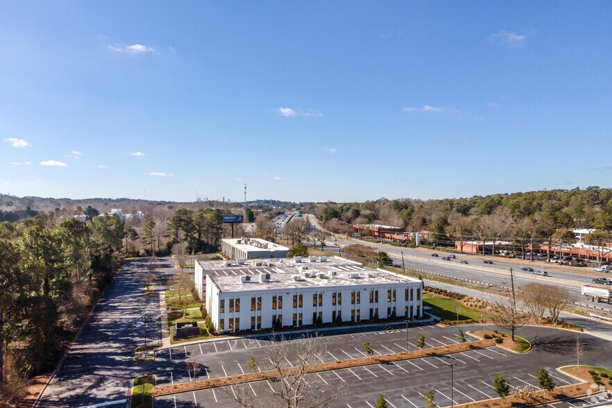 More Photos Of 3375 Northeast Expy, Atlanta Office For Sale