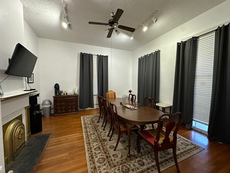 More Photos Of 458 America St, Baton Rouge Medical For Sale