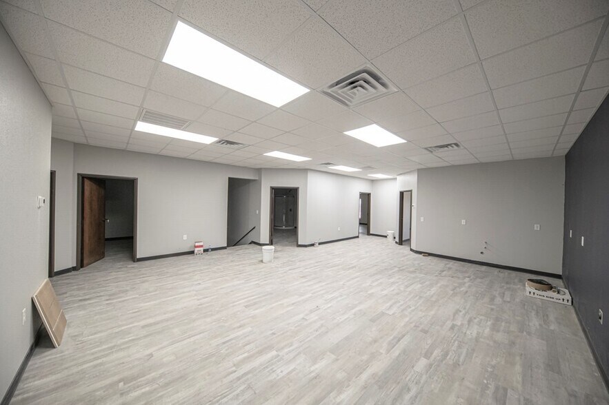 More Photos Of 16651 W Basin St, Odessa Industrial For Sale