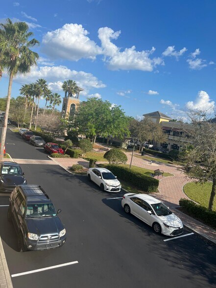 More Photos Of 13538 Village Park Dr, Orlando Office Residential For Lease