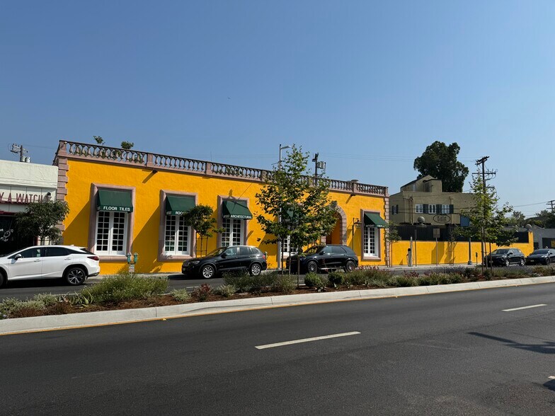 More Photos Of 8435 Melrose Ave, West Hollywood Storefront For Lease