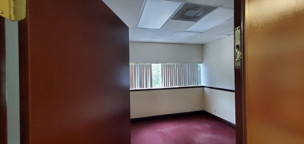 More Photos Of 1100 S State Road 7, Margate Medical For Sale