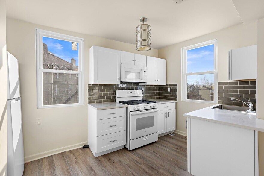 More Photos Of 201 16th St, Union City Storefront Retail Residential For Sale