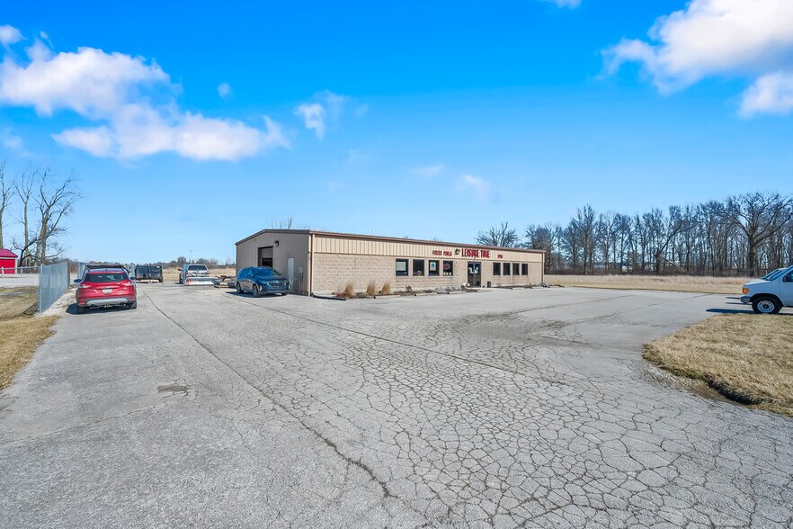 More Photos Of 1932 Bealer Dr, Marion General Retail For Sale