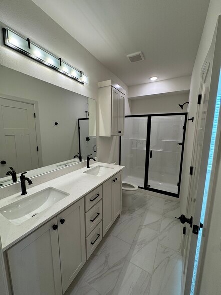 More Photos Of 816 N Main St, Broken Arrow Apartments For Sale