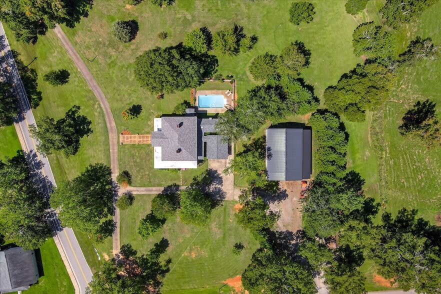 More Photos Of 125 Goshen St, Lincolnton Specialty For Sale